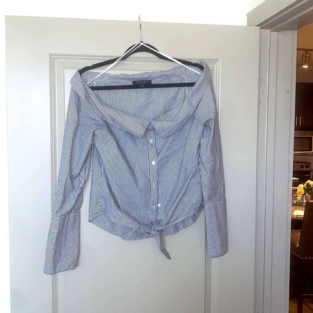 Off the shoulder pine stripe button down crop top